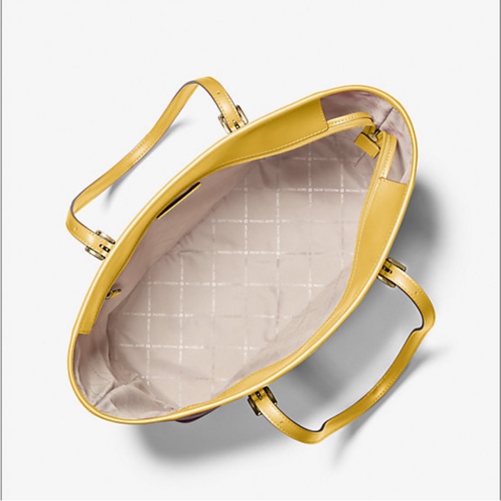 Michael Kors Yellow Heart Pattern Tote
Shoulder Bag Large - Picture 11 of 11